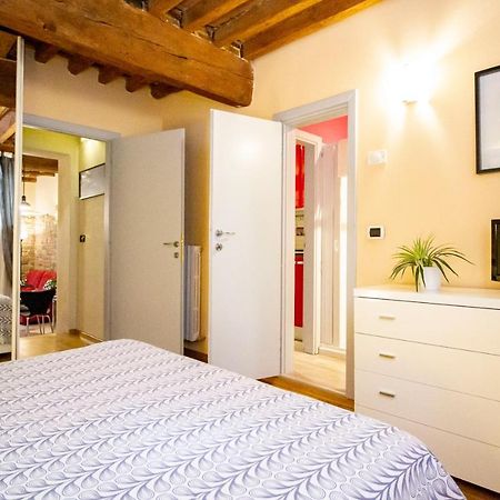 Antica Piazza Apartment By Tuscanywego Lucca Ngoại thất bức ảnh