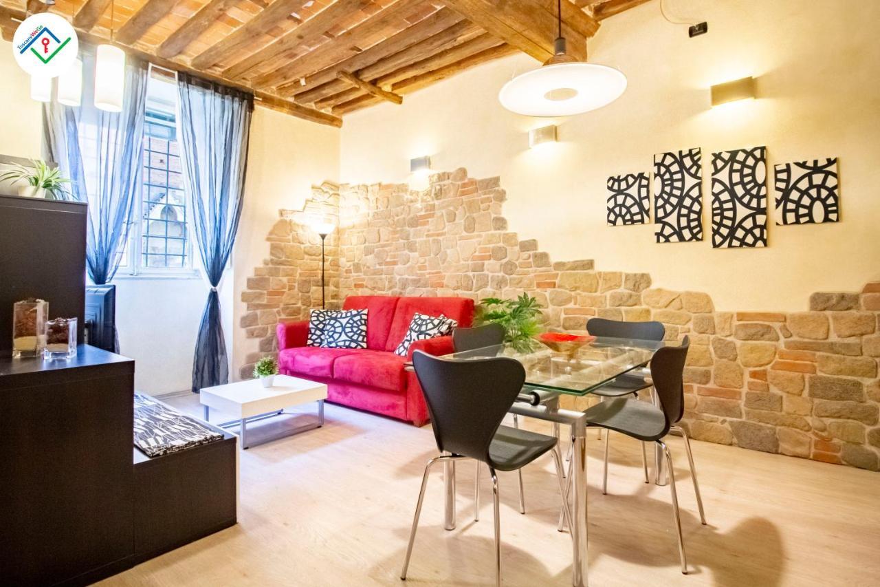 Antica Piazza Apartment By Tuscanywego Lucca Ngoại thất bức ảnh