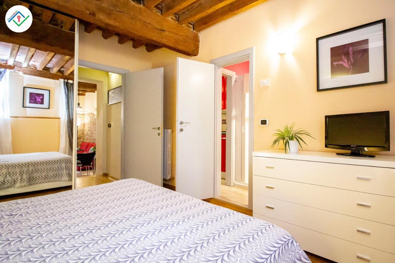 Antica Piazza Apartment By Tuscanywego Lucca Ngoại thất bức ảnh